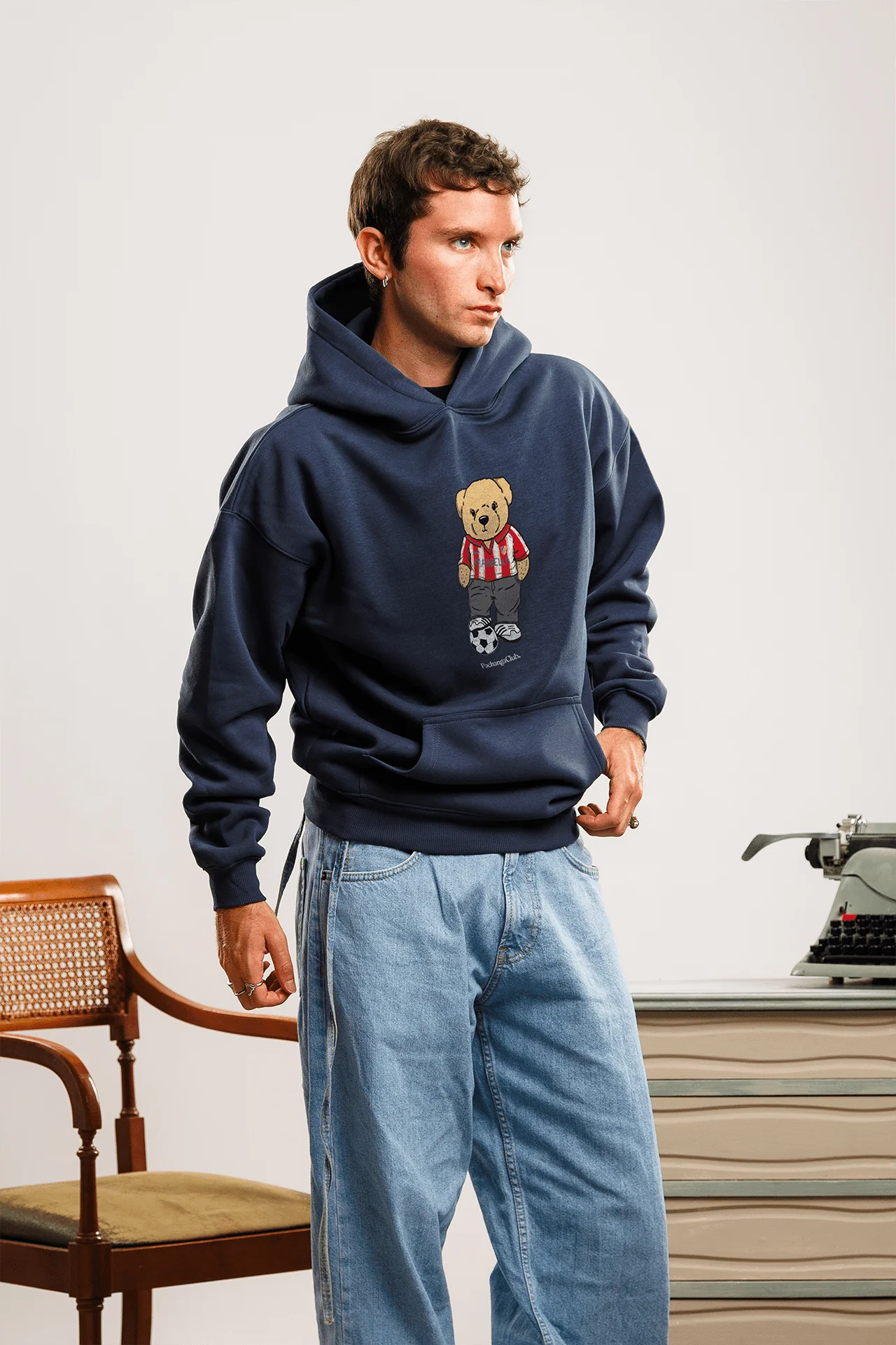Sudadera Pacho Colchonero – Azul Marino - Image 4